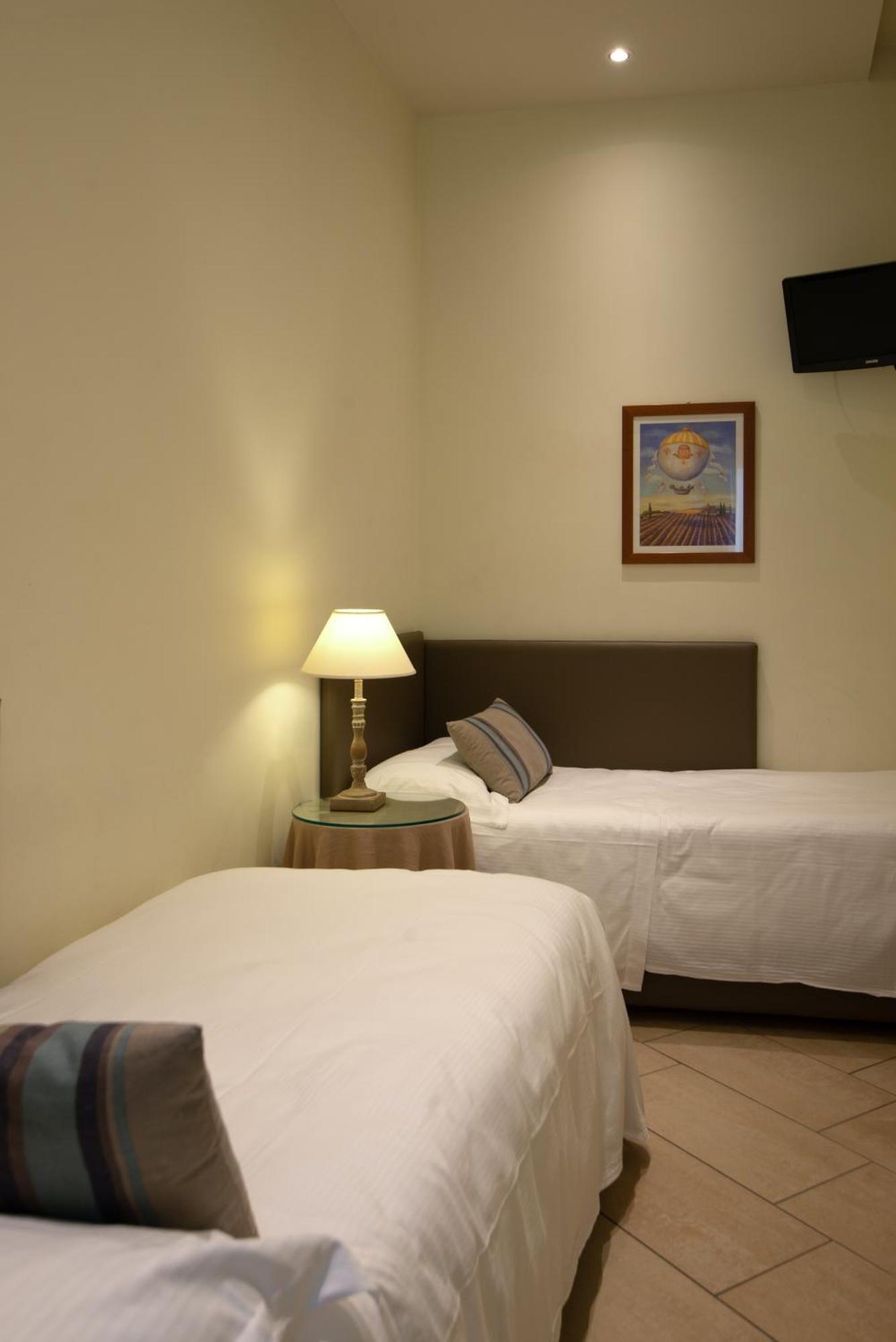Residence Lungomare - Charming Apartments Riccione Cameră foto