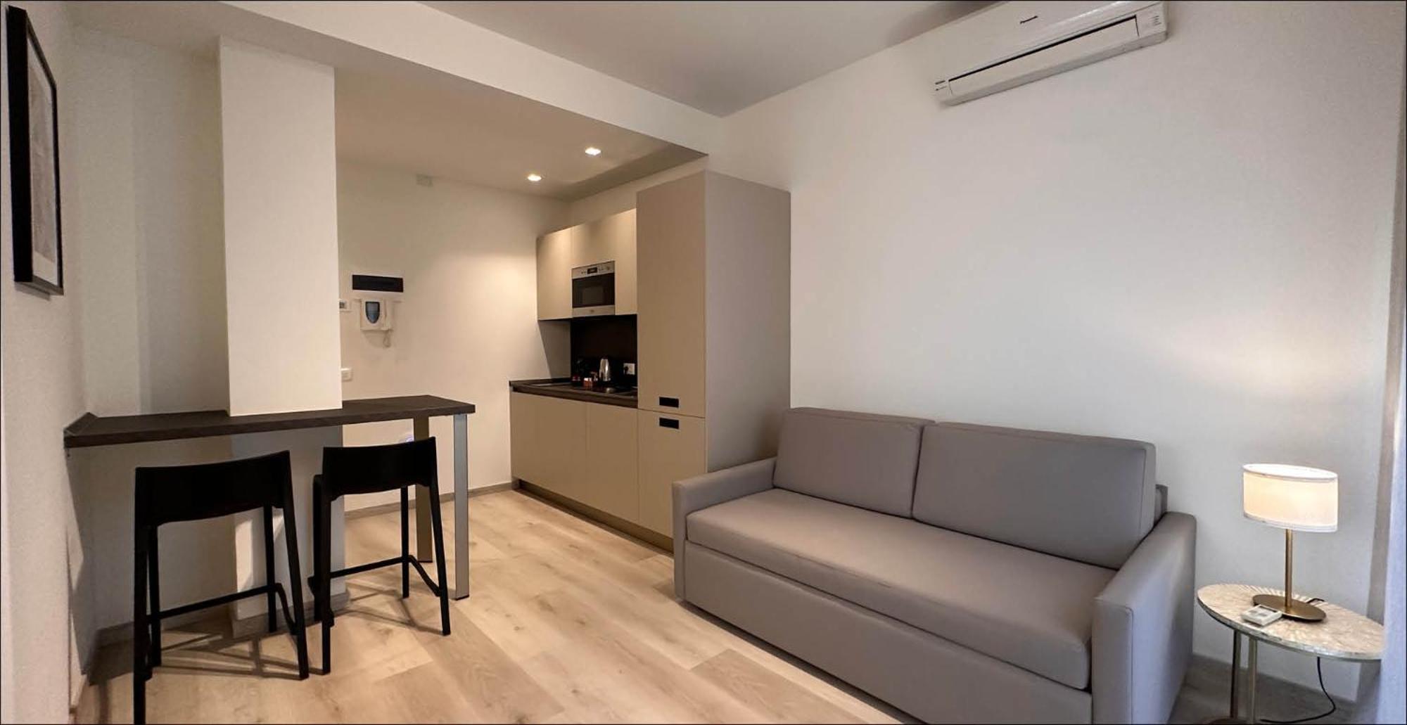 Residence Lungomare - Charming Apartments Riccione Cameră foto