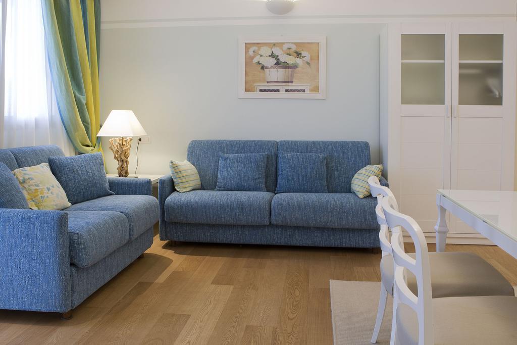 Residence Lungomare - Charming Apartments Riccione Exterior foto
